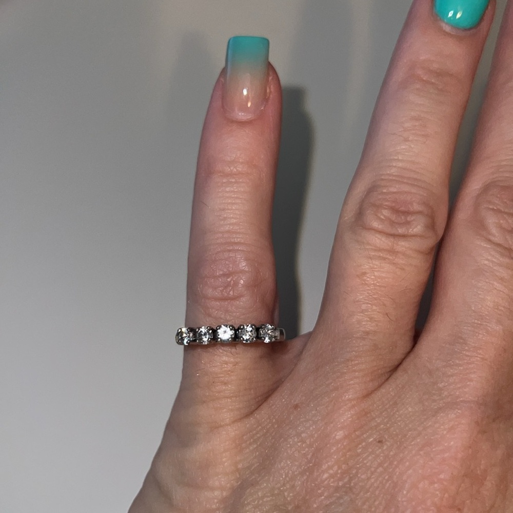 Vintage Sterling Silver and Cubic zirconia Ring Sz 6 - Picture 2 of 4